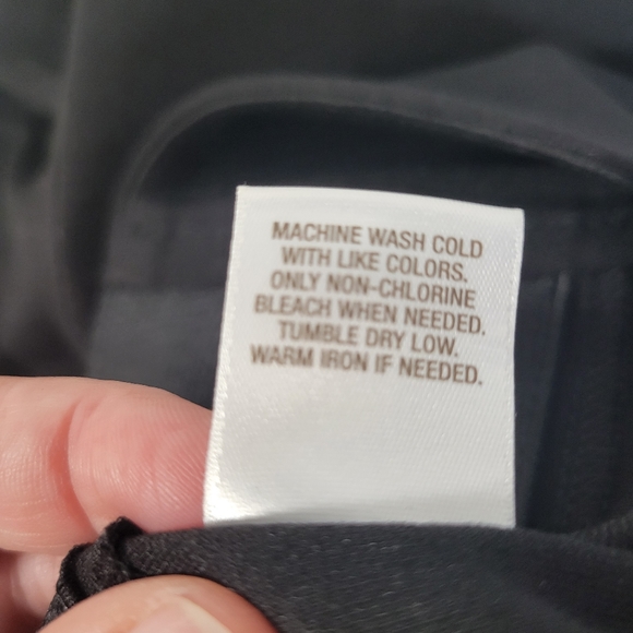 Womans Roz & Ali for Dress Barn Black Skirt Elastic panels at the waist Size Sm - Picture 6 of 6